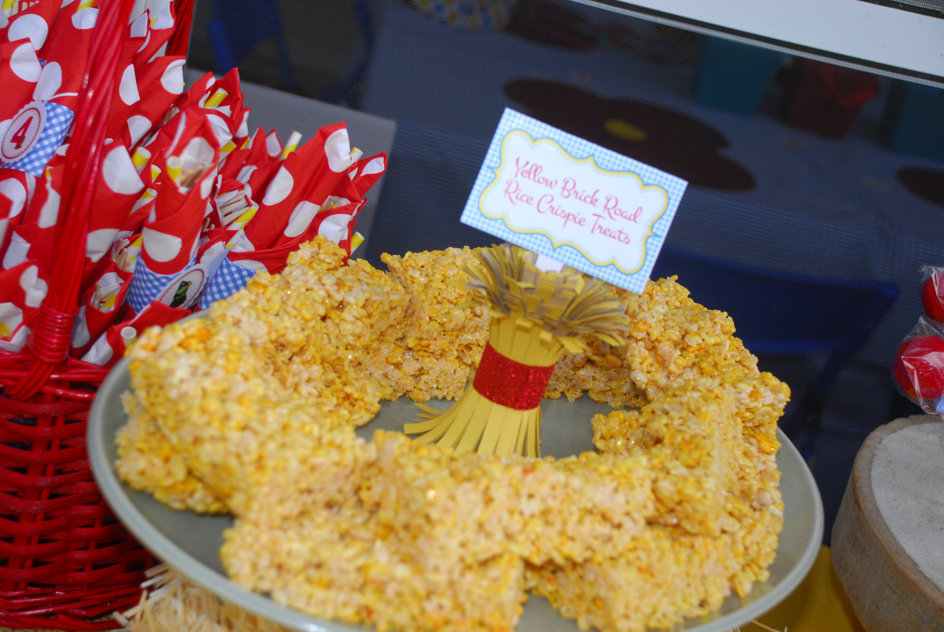 Rice krispie treats, Crispy treats, Rice crispy treats