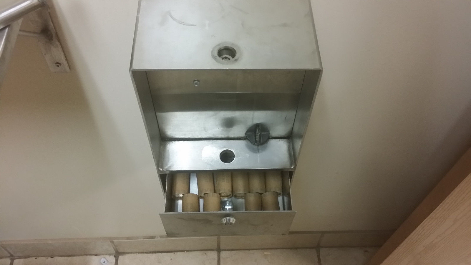 IDX Coin Vault with Meter box, XMark Model 10 Multicoin acceptor and