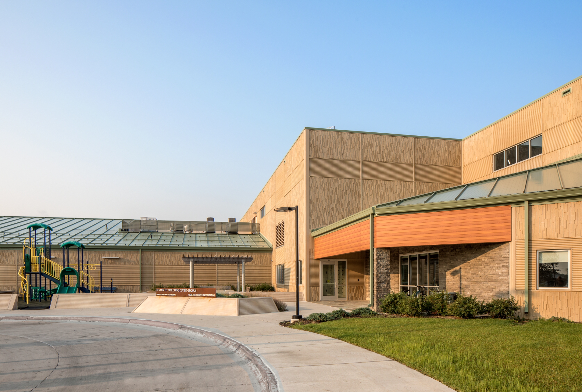 Community Corrections Center Lincoln, Women's Housing & Visitation