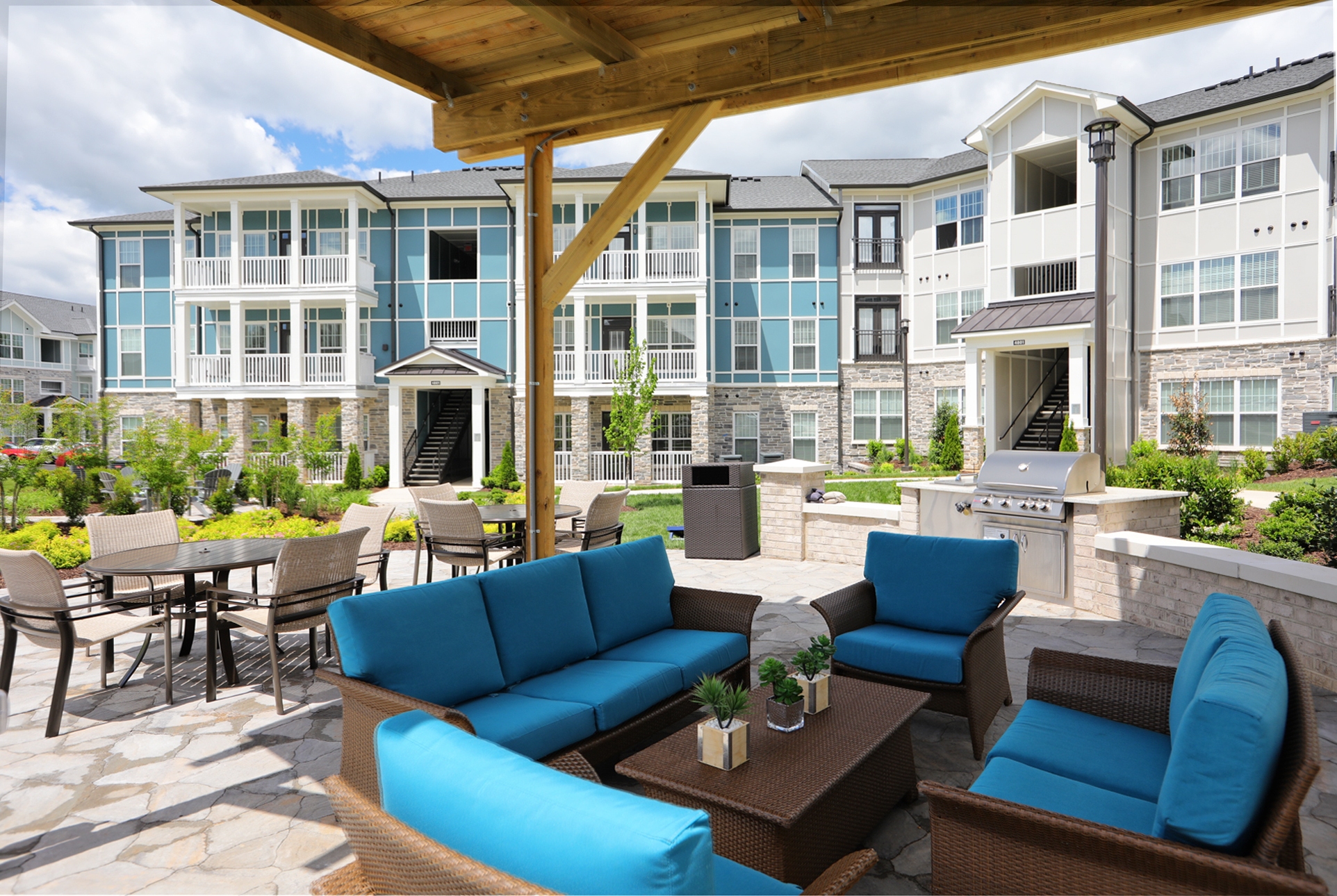 Avia Commonwealth Properties