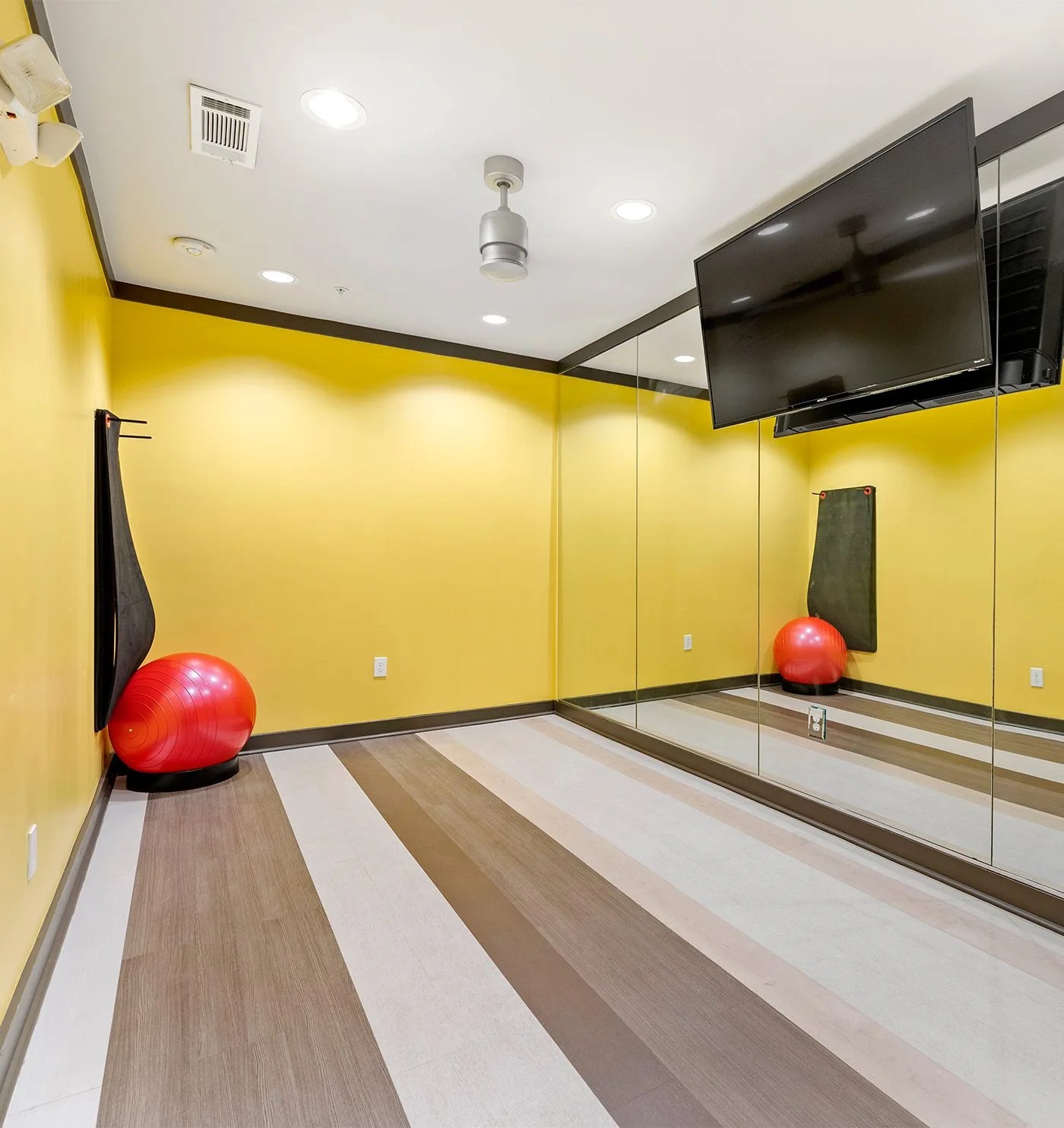 Charles Williams Real Estate Investment Corporation Charles Williams