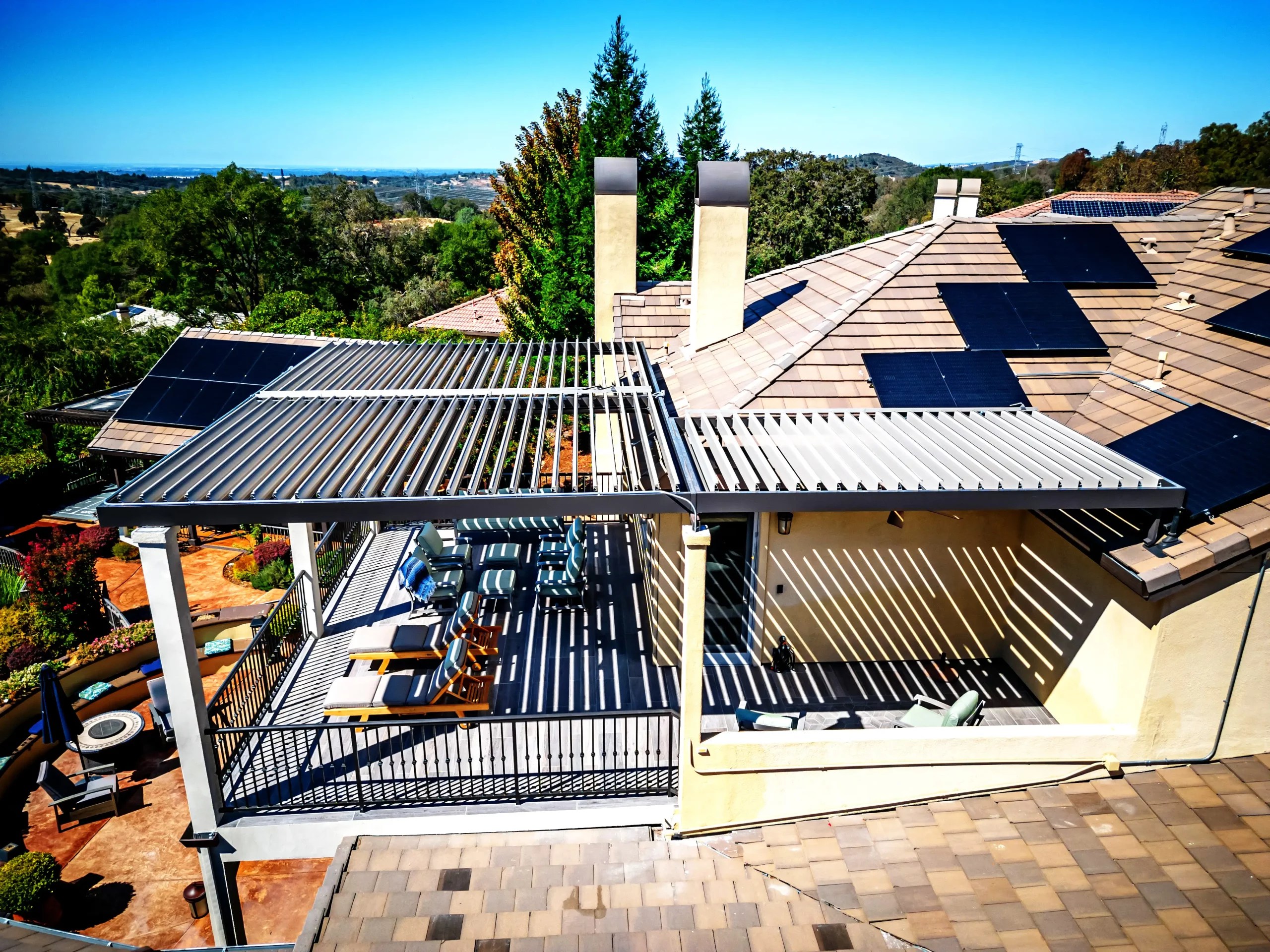 What is a louvered roof system? Cyber Downtoen