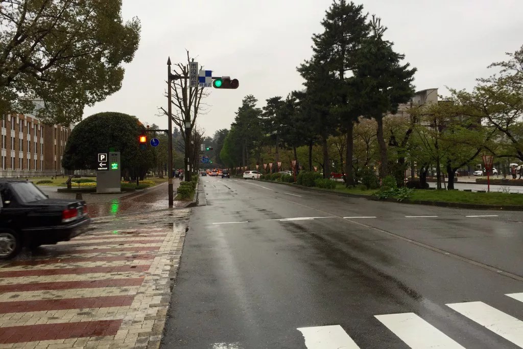【保存版】日本一周中の雨天時の停滞方法と充実した行動をするコツまとめ 孤高の旅人