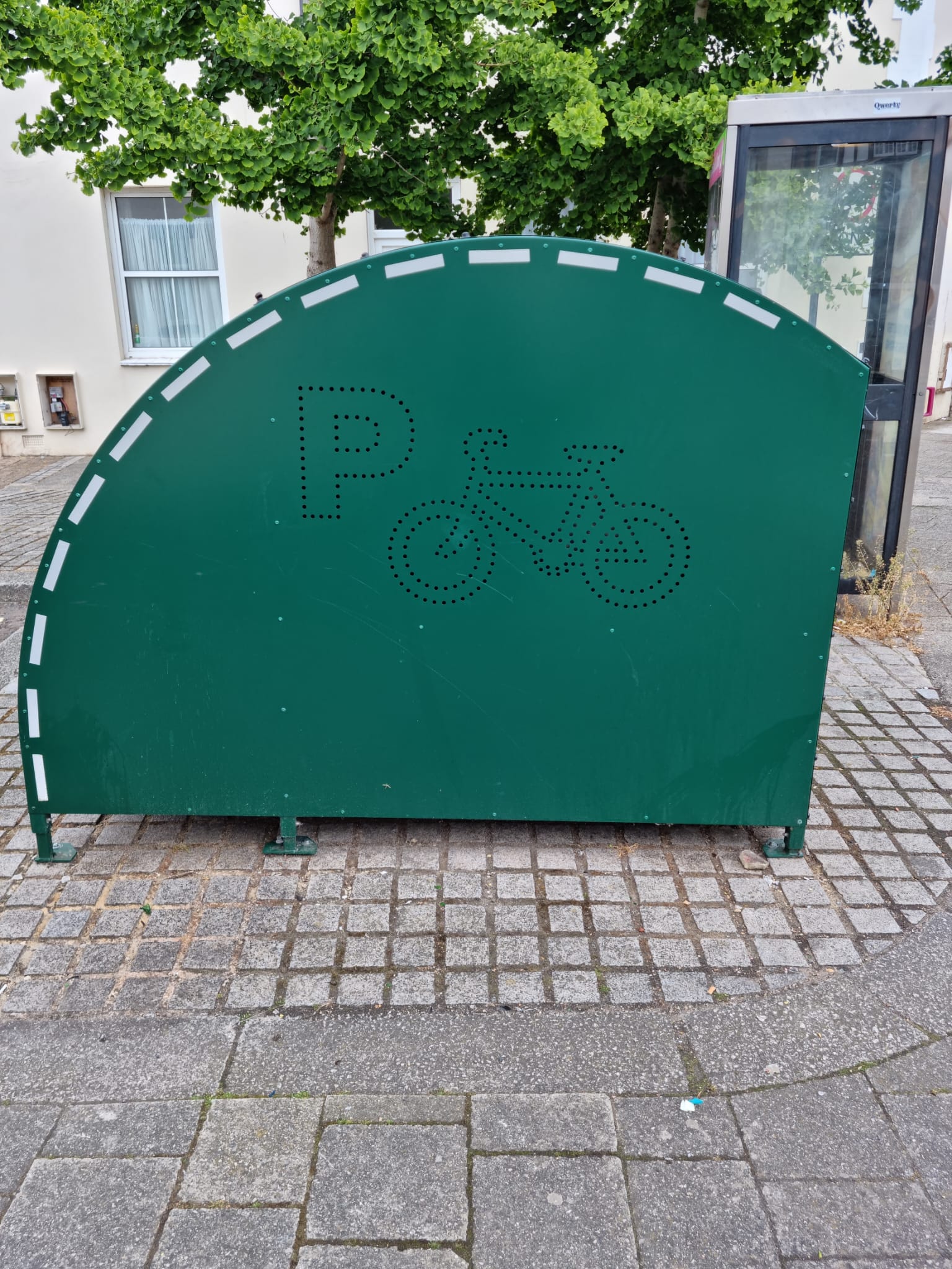 PO4 0ED 1A Addison Road/ 174A Fawcett Road, Portsmouth Cycle Parking