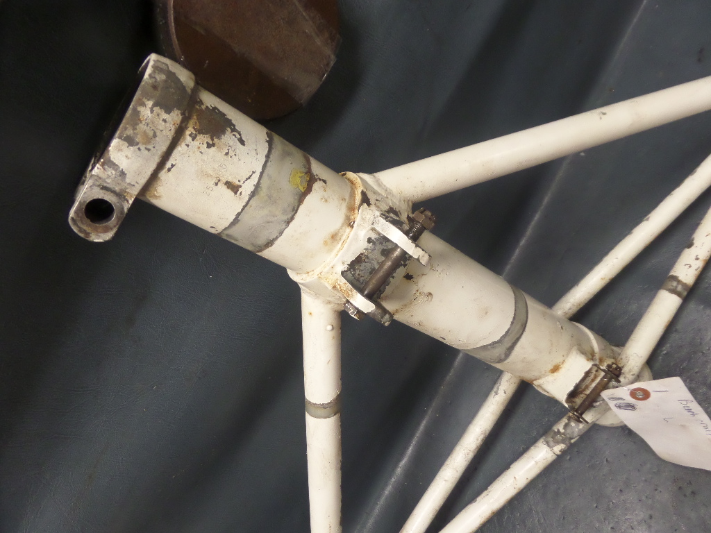 BEECHCRAFT F35 BONANZA AIRCRAFT AVIATION MAIN LANDING GEAR UPPER TRUNNION