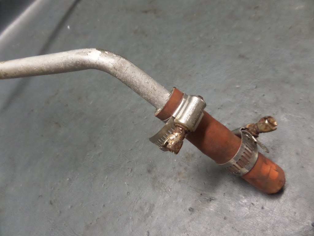 CESSNA 172 C SKYHAWK CONTINENTAL O300D AIRCRAFT ENGINE BREATHER VENT