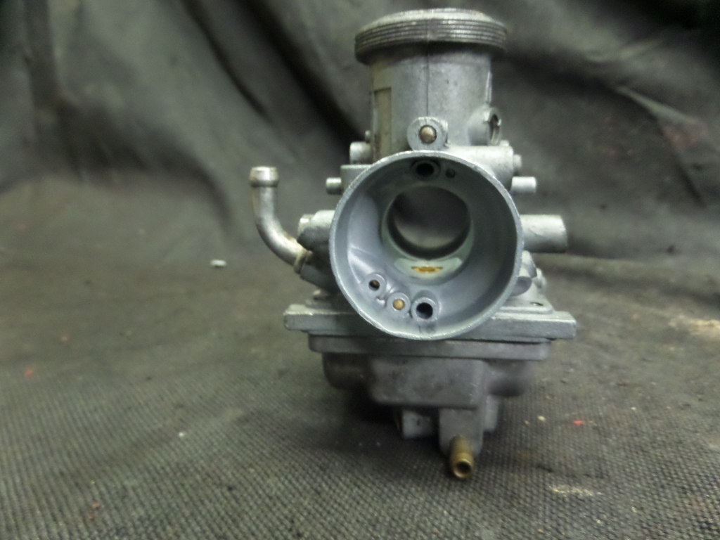 8790 YAMAHA BANSHEE YFZ350 CARBURETOR and other Used Motorcycle Parts