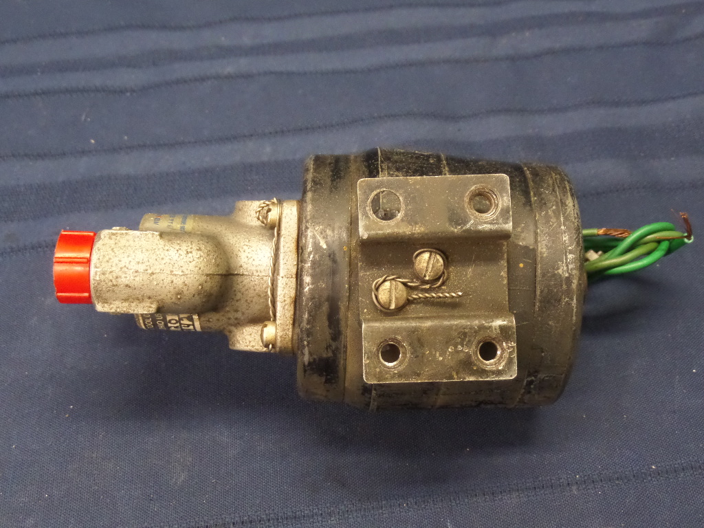 PIPER AZTEC WELDON P/N 8120G 12V BOOST PUMP 4 W/BENDIX FUEL