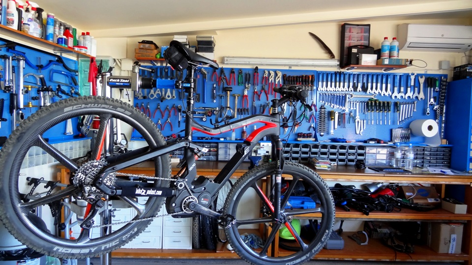 Mountain & road Bike service Cyclingcreta