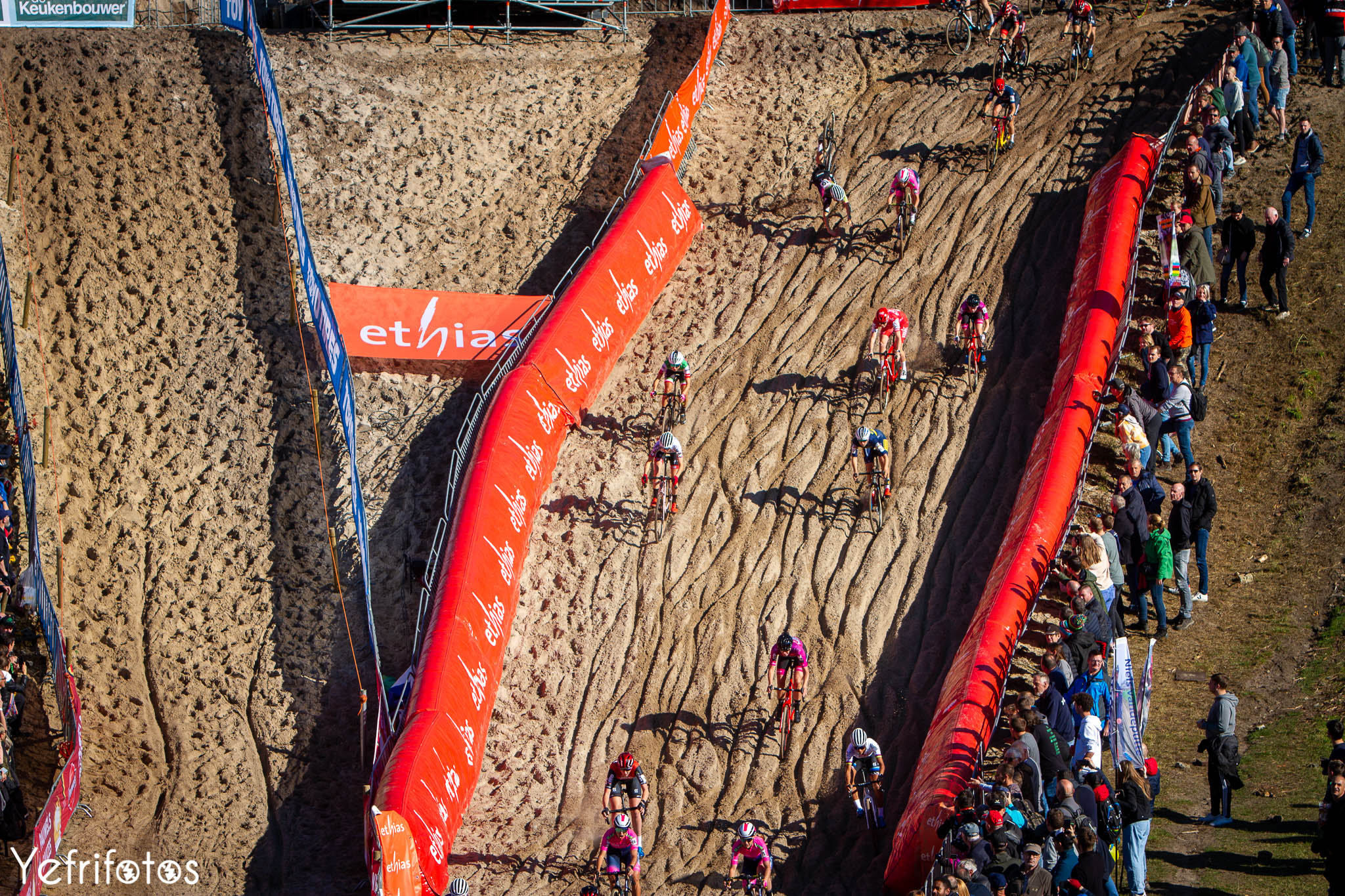 (cyclocross.social)