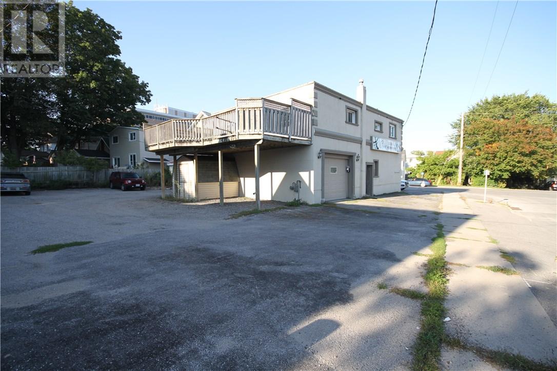 63 Dunedin Street, Orillia, Ontario L3V 5T4 (18653210) Cygnus