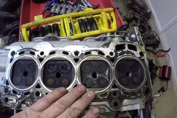 5 Common Warning Signs of Engine Valve Problems