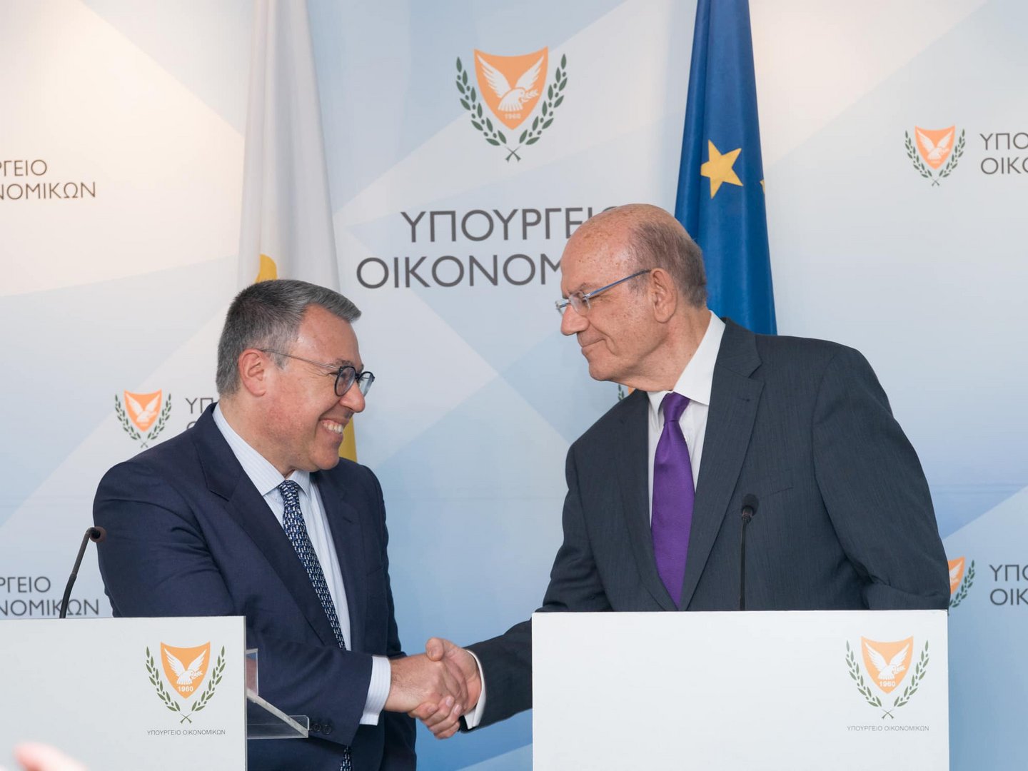 Alpha Bank pledges commitment to Cyprus economy in meeting with