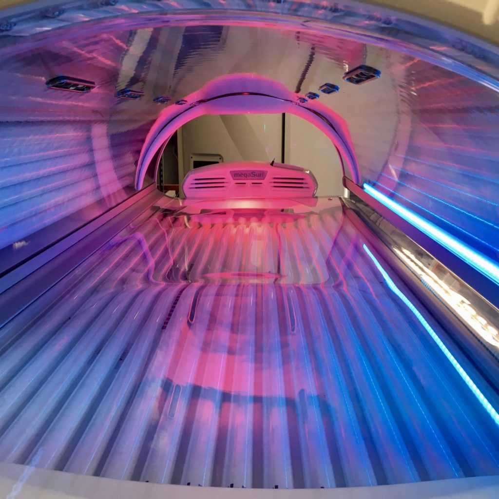 Five tips to keep your sunbed acrylic pristine Cyrano