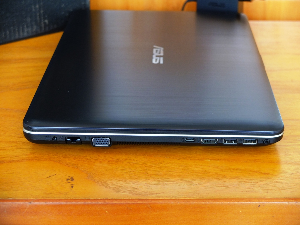 Asus X441UA Ci38130U Ram 4GB HDD 1TB Garansi Juli 2022 JUAL BELI