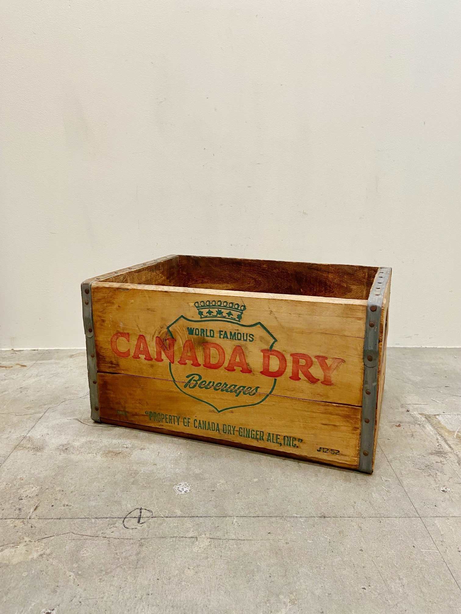 CANADA DRY_WoodBox【5197】 DFRAME