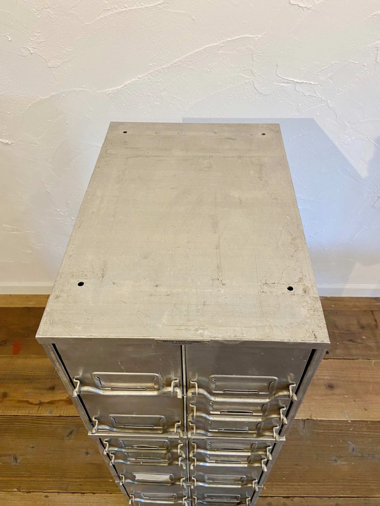 Vintage Metal Parts DFRAME