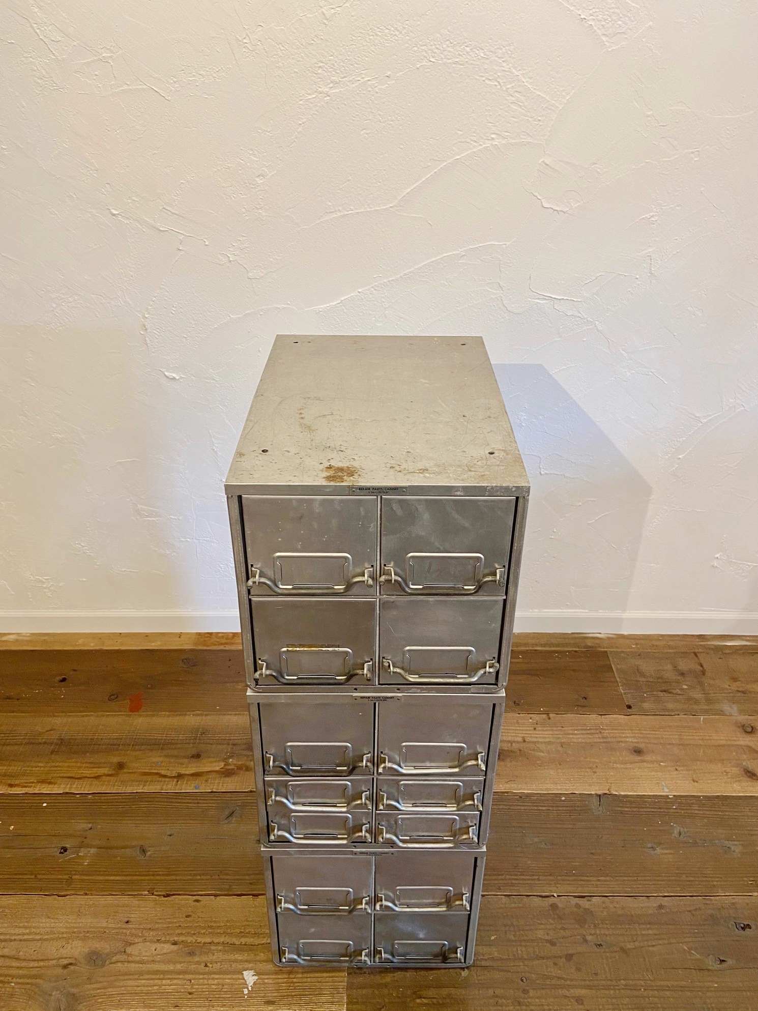 Vintage Metal Parts DFRAME