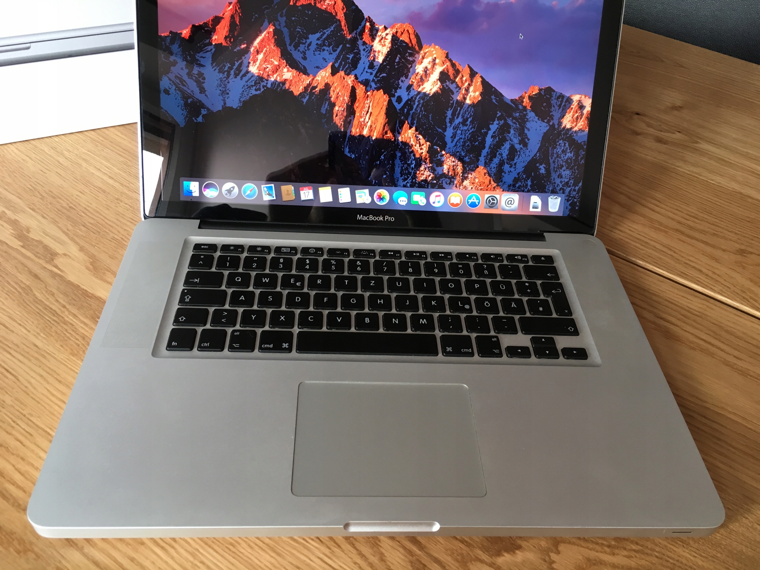 MacBook Pro 15 A1502 2010 i5 8GB Sierra 7682425921 oficjalne