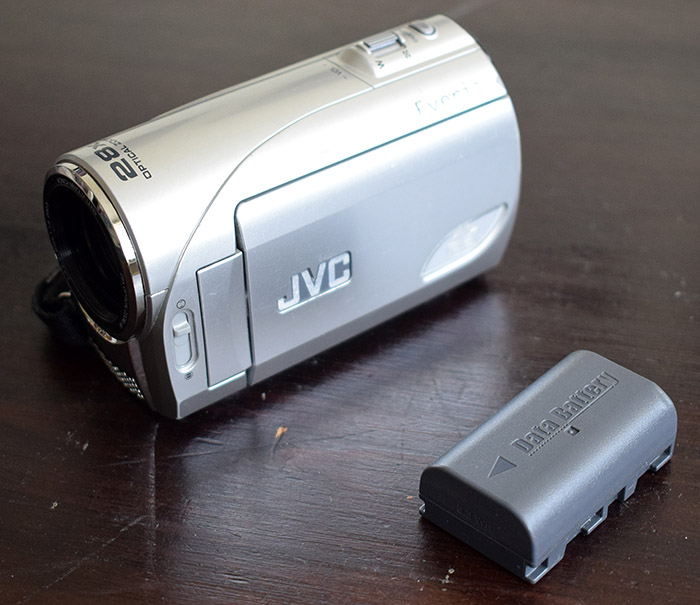 Kamera JVC GZMS90E 7408201918 oficjalne archiwum Allegro