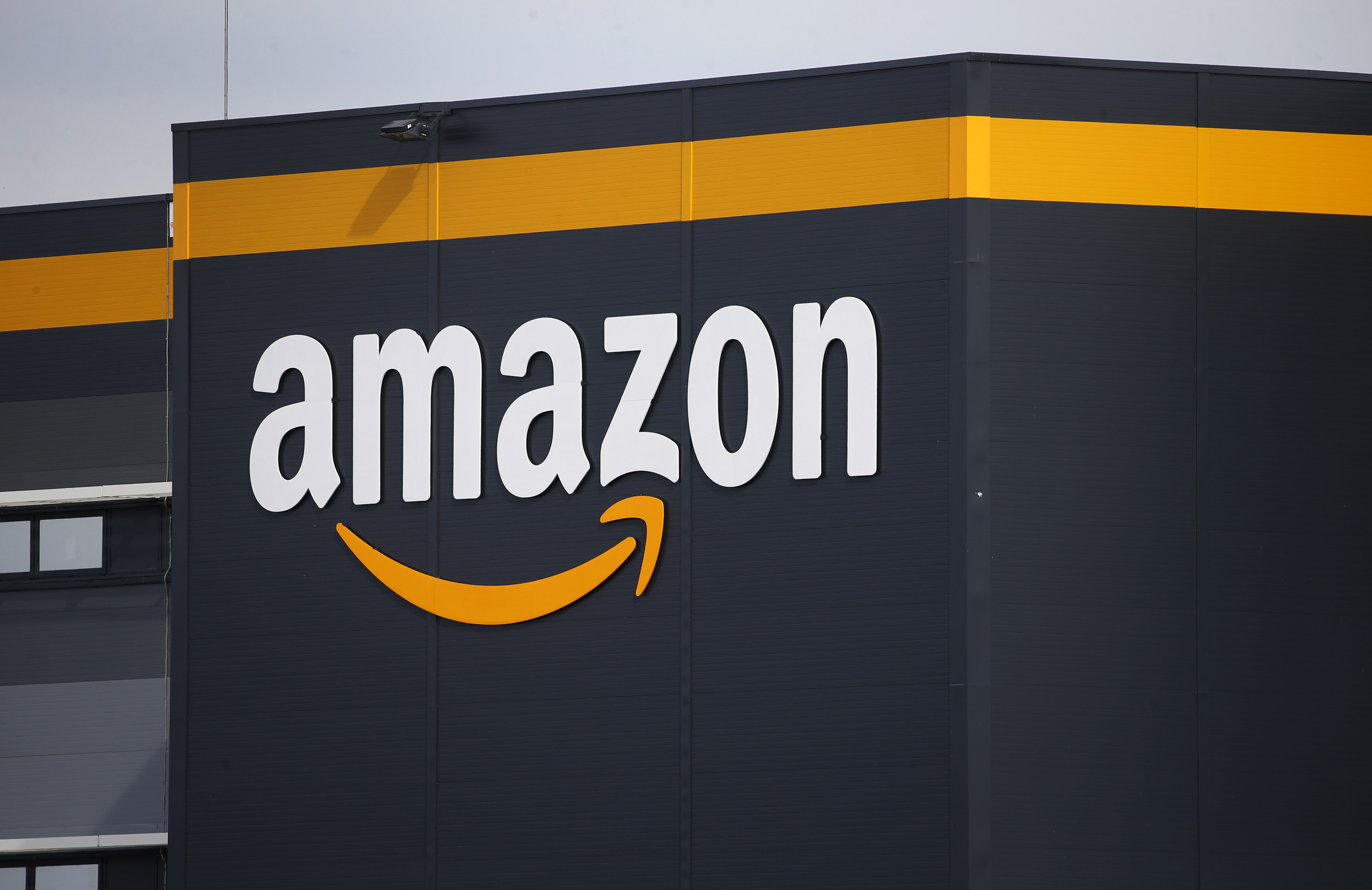 At Least 2 Shot at Amazon Fulfillment Center in Jacksonville, Sheriff