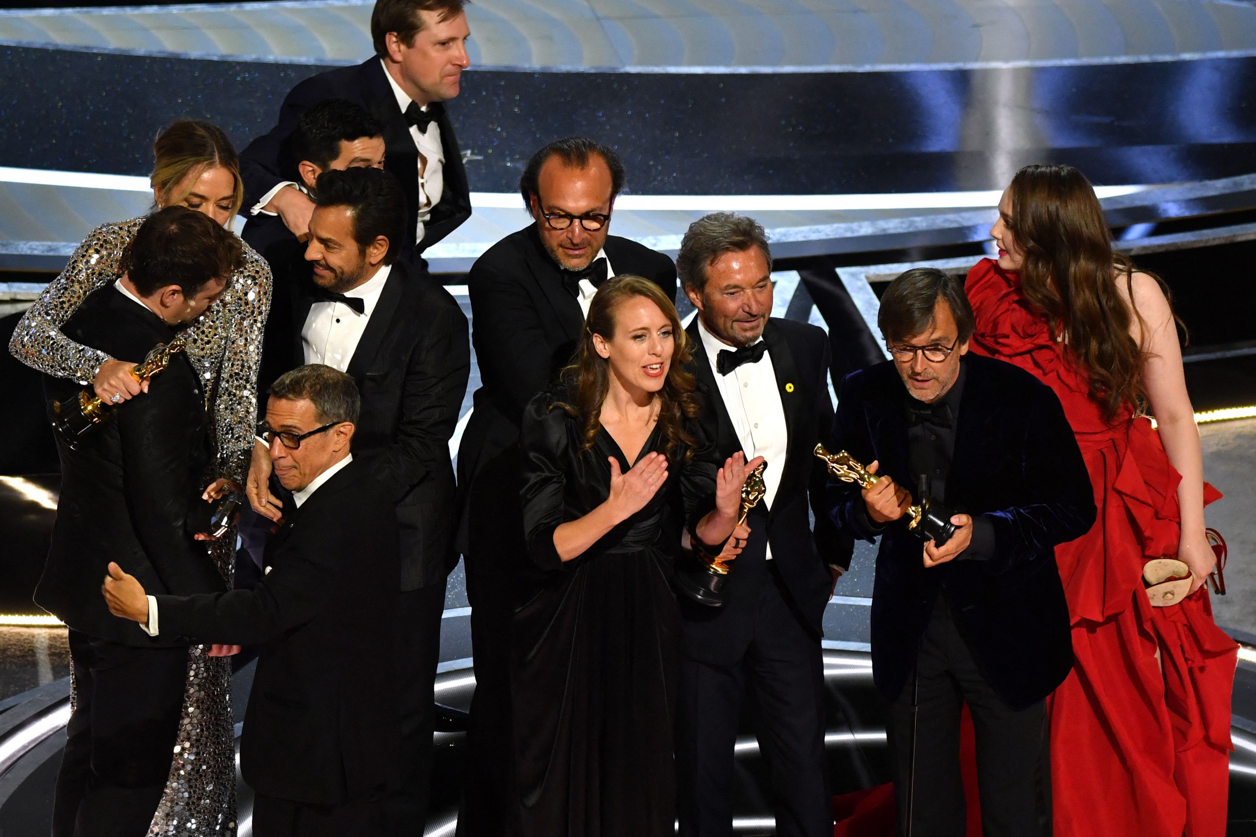 Oscars 2022 Recap Will Smith Makes Tearful Apology After Chris Rock Smack