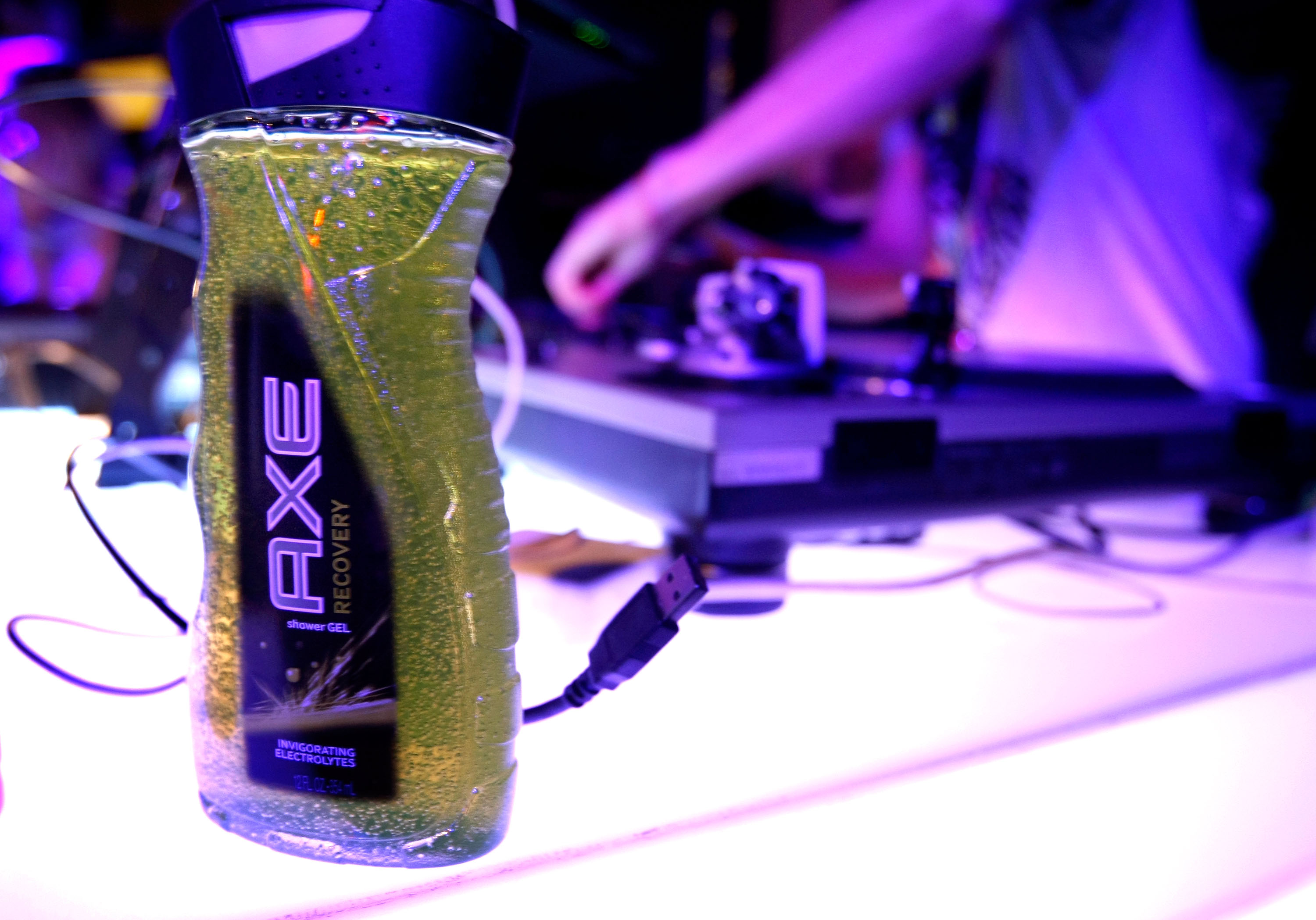 Teen Claims Nipples Fell Off After 'Freezing' Them With Body Spray in