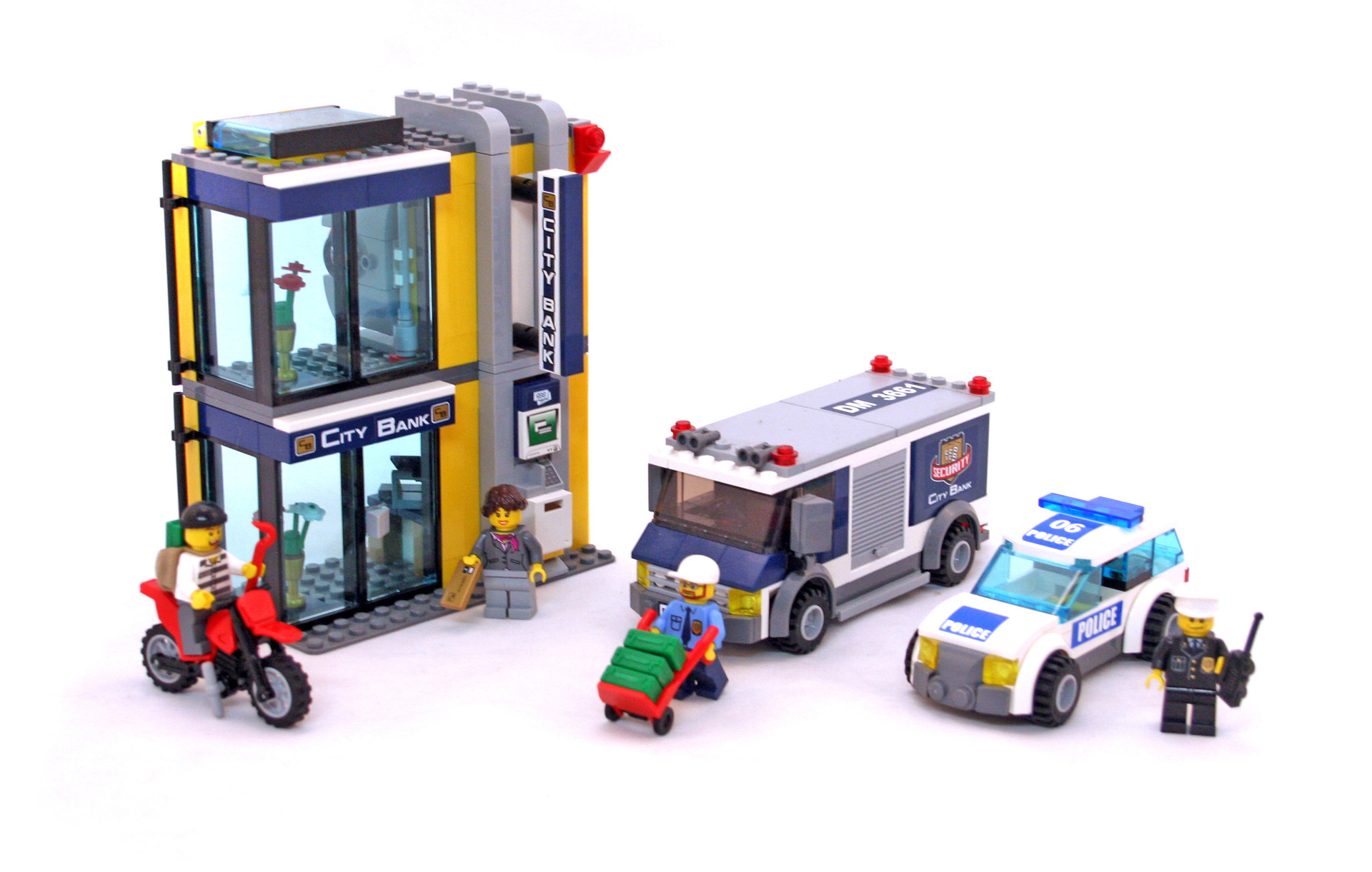 Bank & Money Transfer LEGO set 36611 (Building Sets > City)