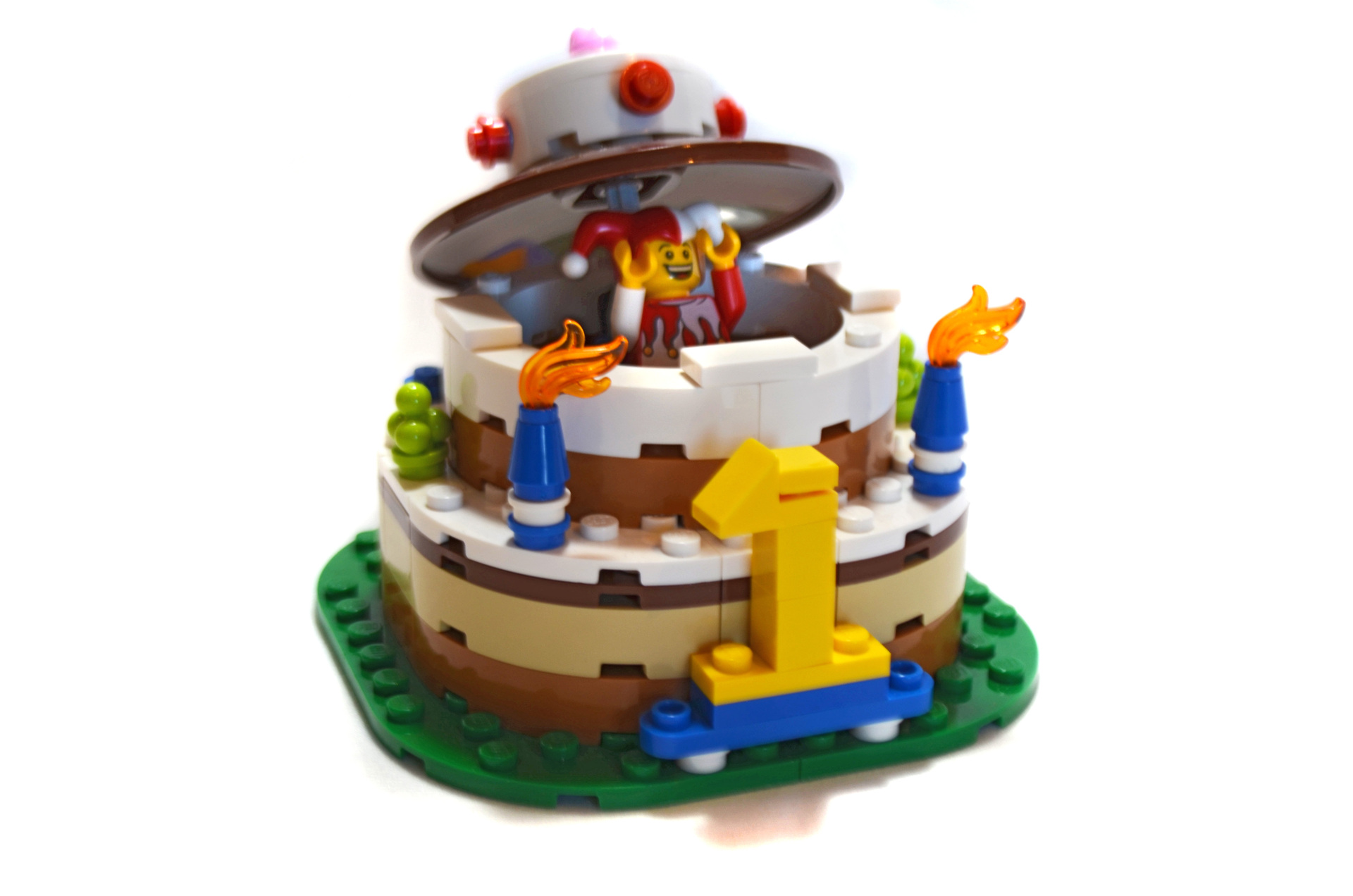 Birthday Table Decoration - LEGO set #40153-1 (Building Sets > Holiday)