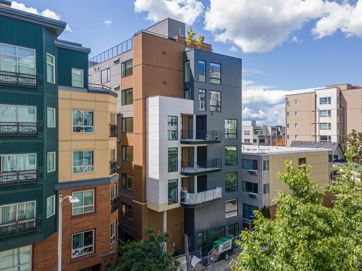 MontClair Apartments 4727 12th Ave NE, Seattle, WA 98105