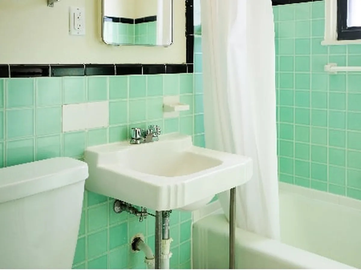 Rm 1 Oakland Room For Rent in 250 Melwood Ave , 0 sqft.