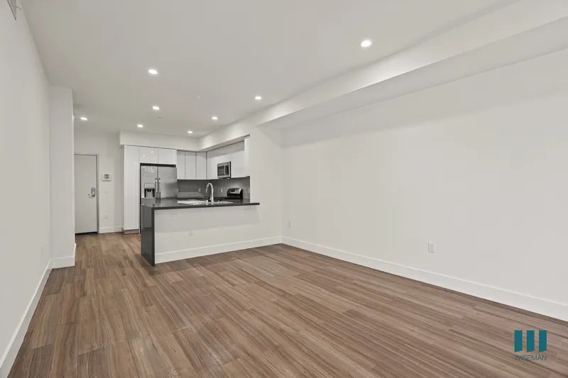 ORLANDO ON FIRST BY WISEMAN Apartments in Central LA, West Hollywood