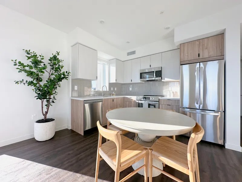 689 Catalina Apartments in Koreatown, Los Angeles, CA Renty.AI