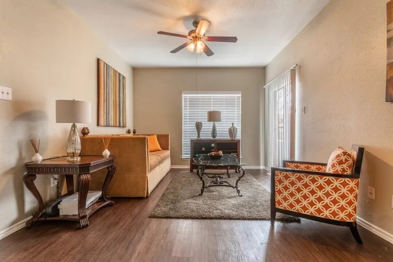 West Oaks Landing Apartments in Briar Village, Houston, TX Renty.AI
