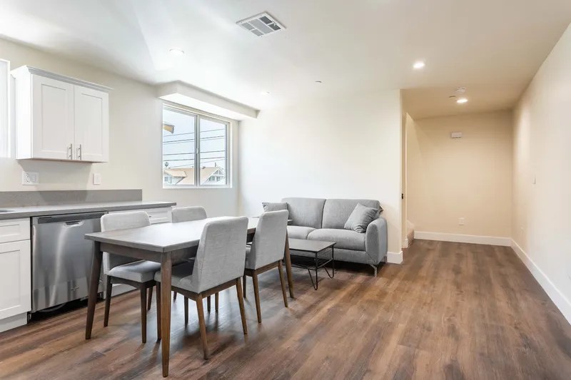 The Roya 760 South Serrano Avenue, Los Angeles, CA 90005 Apartment