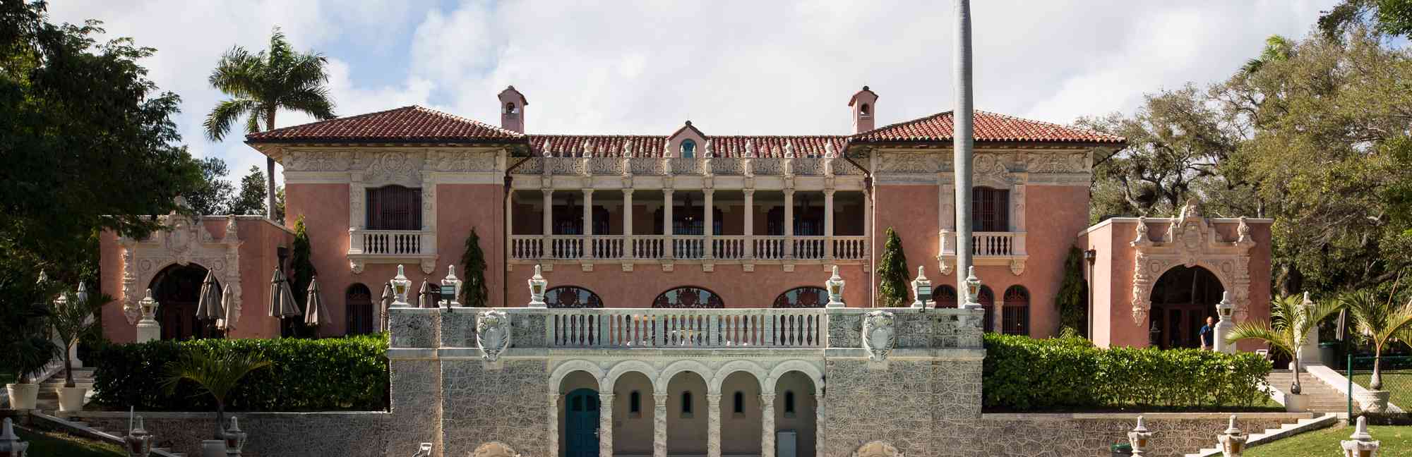 Carrollton School of the Sacred Heart in Miami, FL Niche