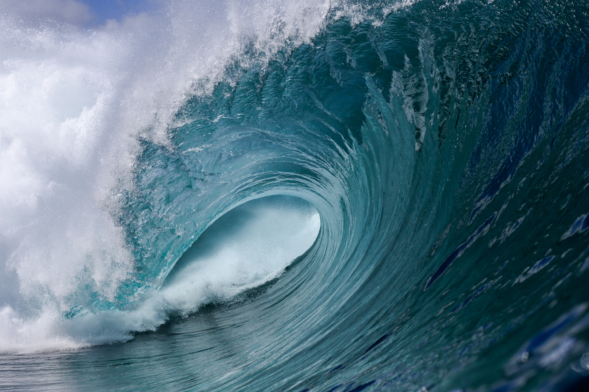 Mechanics Of Pipeline How Surfing S Most Hollow Hallow Spot Breaks