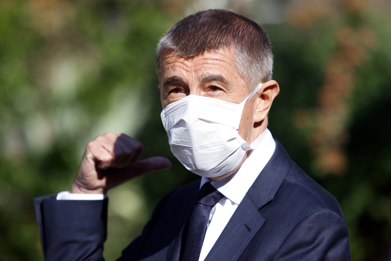 Vlada Odklepla 5000 Korun Pro Duchodce Novinky Cz