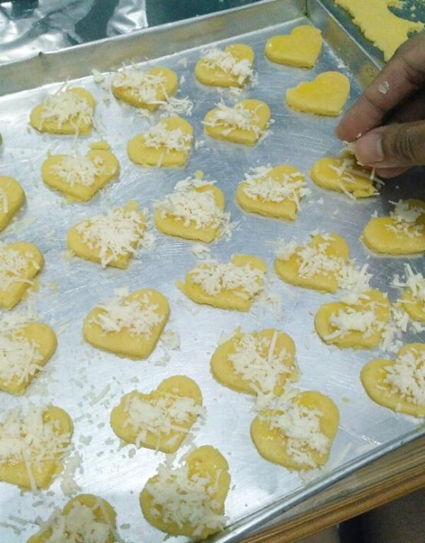 Resep Kastengel Keju Yang Garing Dan Meleleh Di Mulut