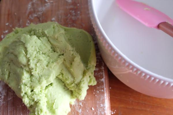 Resep Kue Lebaran Putri Salju Hijau Womantalk