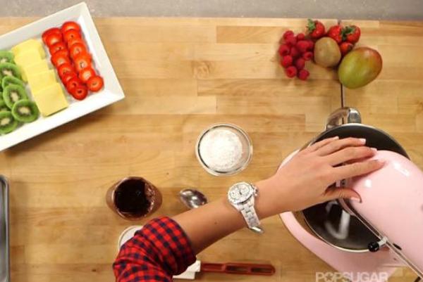 Yuk, Bikin Nutella Burger Sendiri! Womantalk