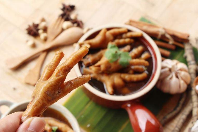 Selain Lezat, Makan Ceker Ayam Juga Bermanfaat Baik Bagi Tubuh Anda