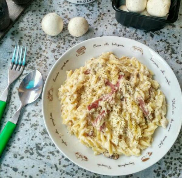 Resep Praktis Fusilli Carbonara Womantalk