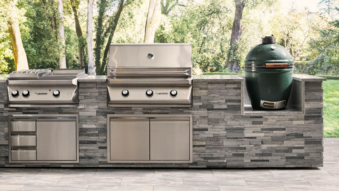 Modular Outdoor Kitchen in Florida