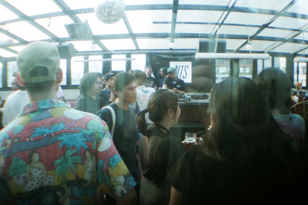 SSUNDAYY© NTS Live Broadcast in Jakarta What are Online