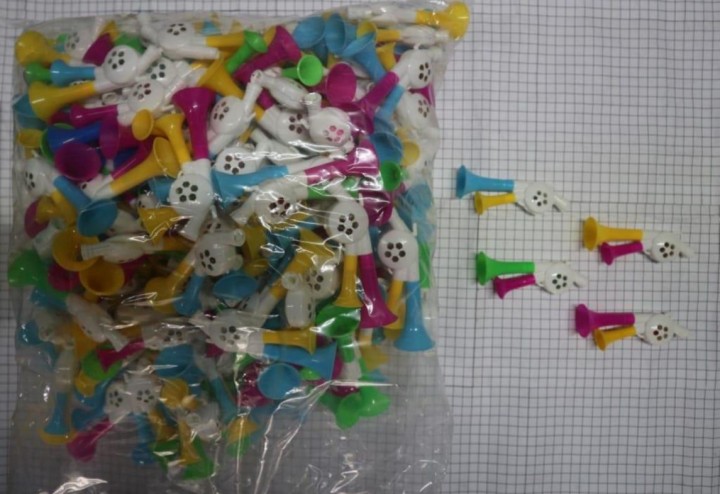 Empire terompet bola 2 empet , harga per pax isi 100 pc