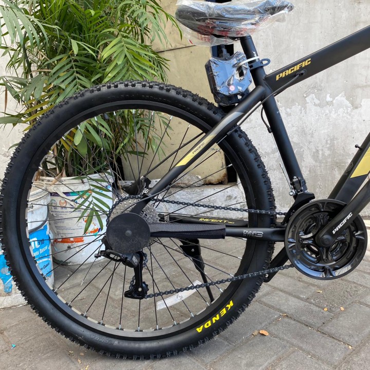 PACIFIC MTB 27.5 INVERT 150 RED