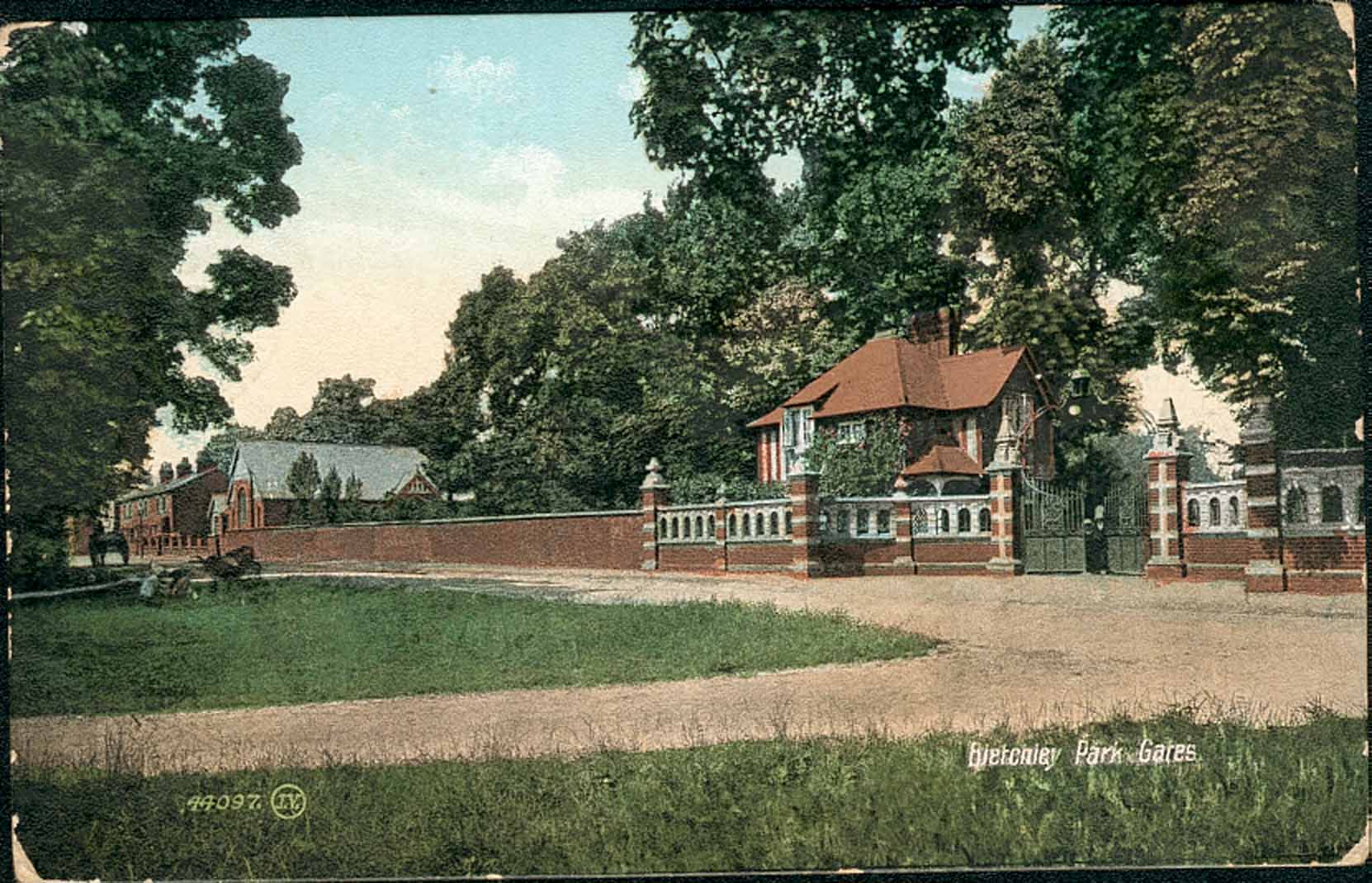 Bletchley Park Lodge and gates, Buckingham Road Living Archive