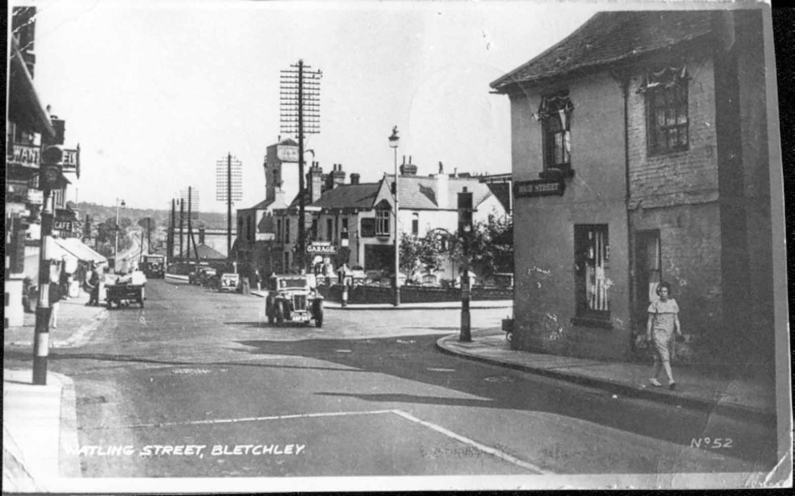 Fenny Stratford crossroads, looking south Living Archive