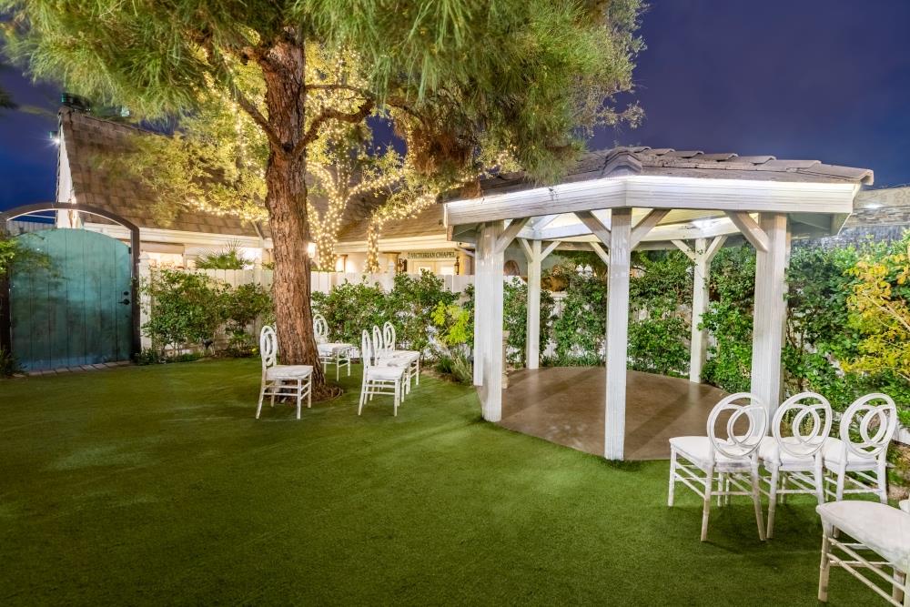Las Vegas Gazebo Wedding Chapel Chapel of the Flowers